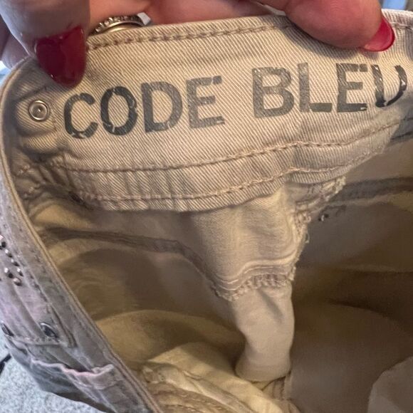 Code Bleu‎ Annette Pants - Picture 8 of 9